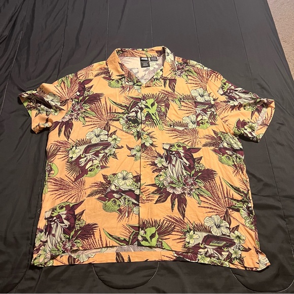 Star Wars Other - Star Wars Baby Yoday Hawaiian shirt !!